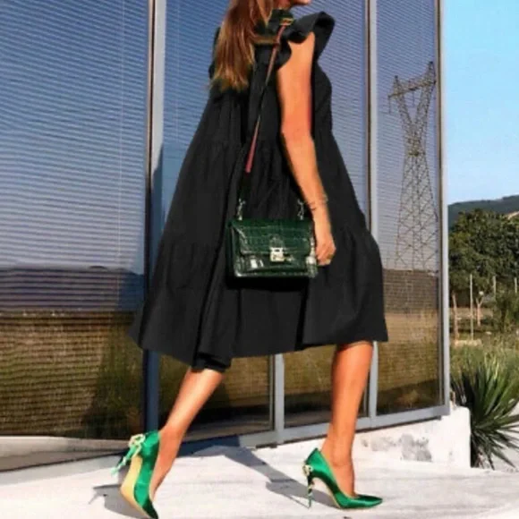 3 LEFT! ❤️ NEW! Black Poplin Tiered Flutter Sleeve Dress - Picture 3 of 9